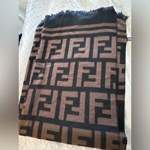 Brown and Black Logo Scarf. 65% Cashmere and 35% silk